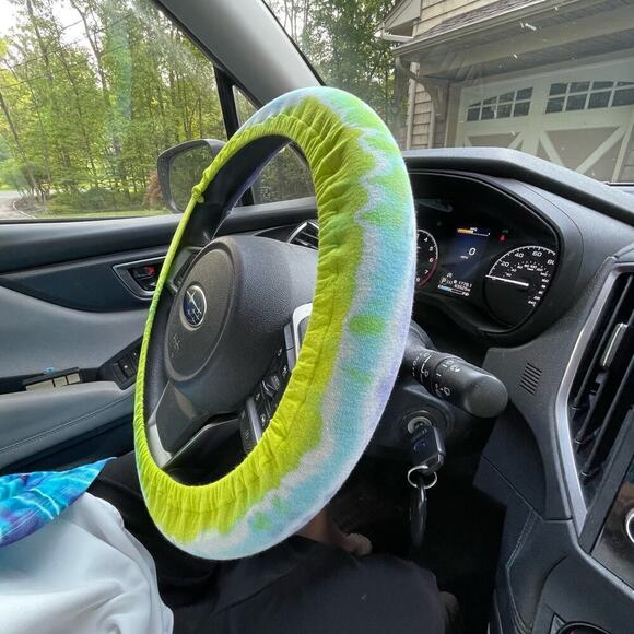 handmade tie dyed steering wheel cover for car reversible - Picture 3 of 8